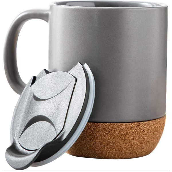simple modern travel coffee mug with lid and handle
